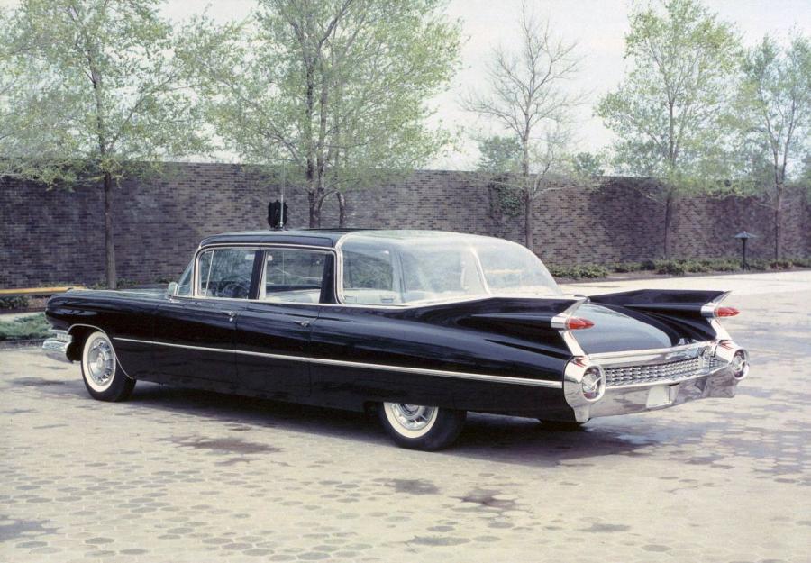  Cadillac Fleetwood Seventy-Five Special Limousine 1959 года  (фото 8 из 17)